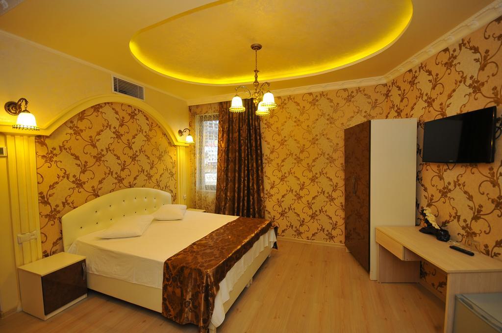 Hotel Iberia Batumi Exterior foto